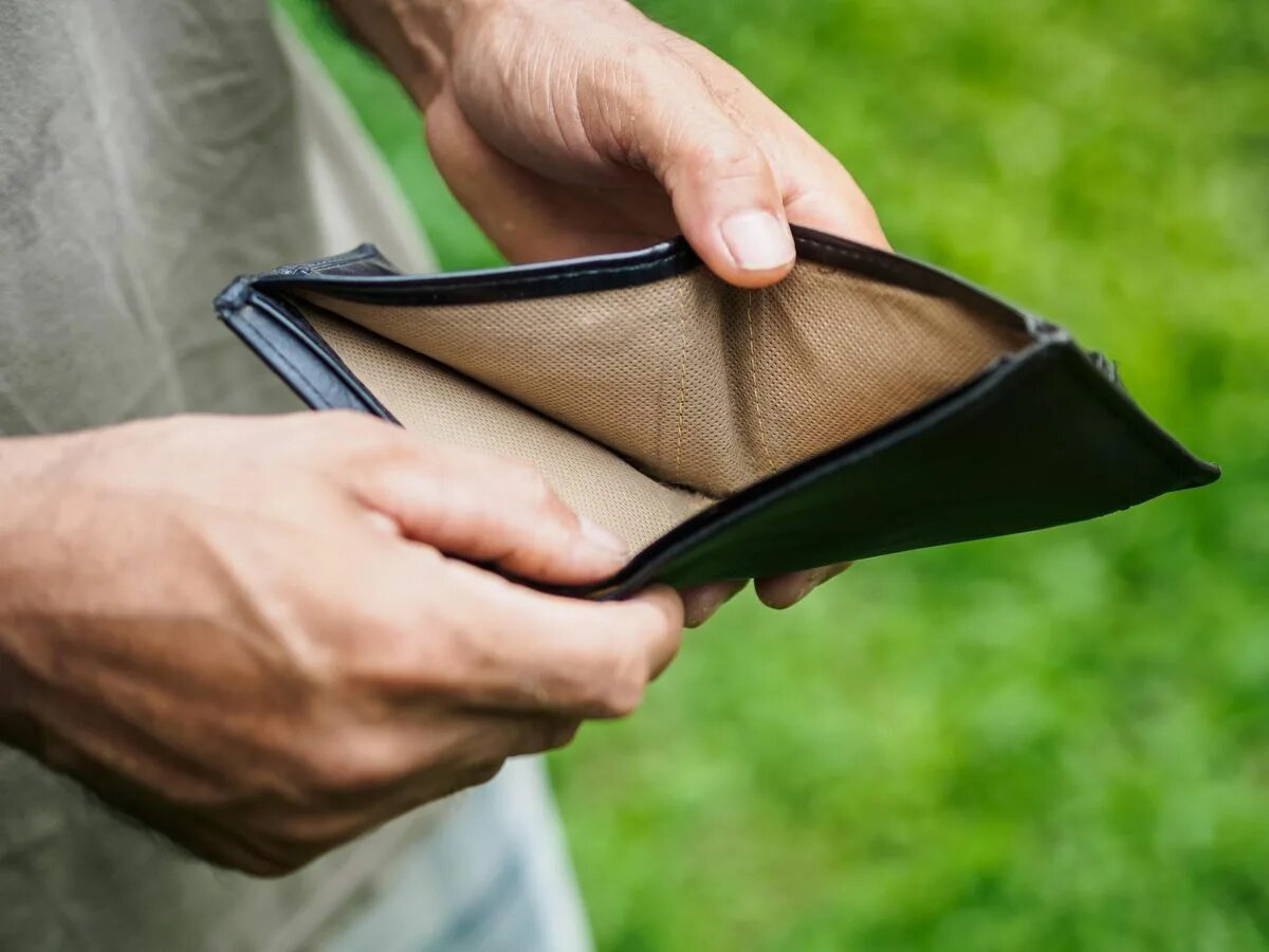 Empty wallets
