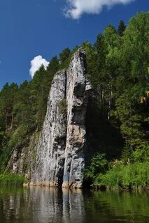Сокол камень