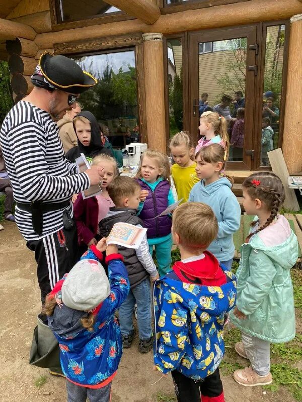 семейный дом квестов. семейный дом квестов. квест охотники за привидениями. Family квест house оренбург. квест для семьи.