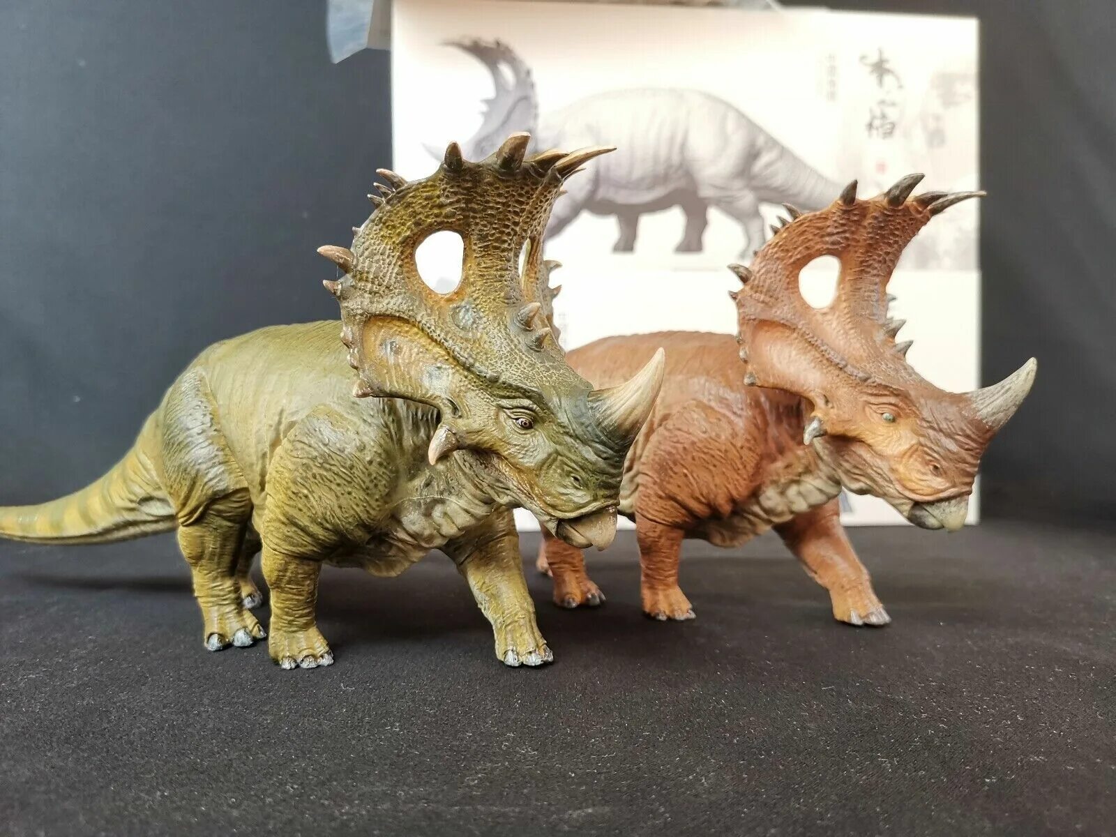 Цератопсы. Цератопс динозавр. Nanmu Синоцератопс. Цератопсы рогатые динозавры. Реалистичные фигуры динозавров.