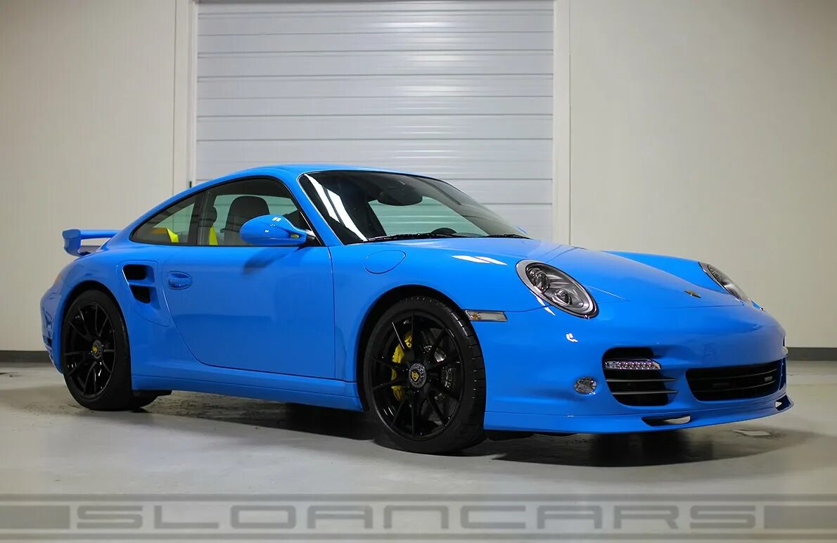 Голубой porsche. Порше 911 голубой. Порше 911 голубого цвета. Порше 911 турбо голубой. Порше 911 синего цвета.