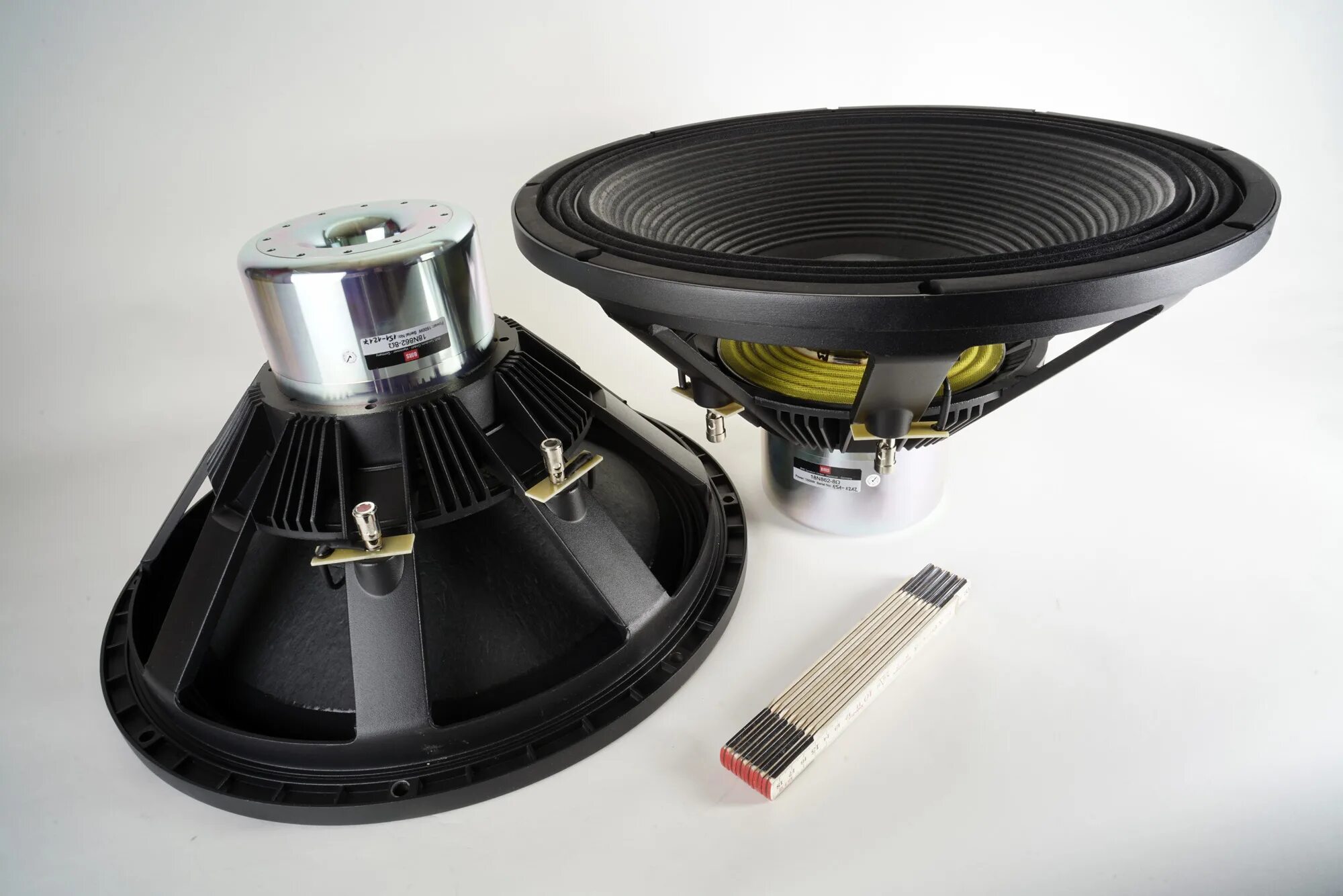 Jurgens сандали. N 018. (205x87x162) y50-n18l-a,y50-n18l-a3, ytx24hl-bs. транзистор 78n12n. транзистор 18n20.