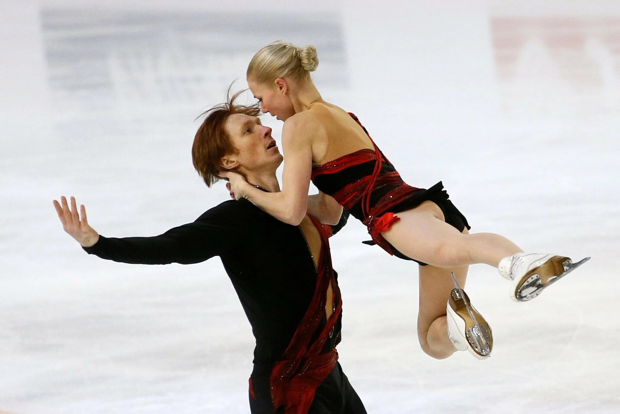 Пара программ. Евгения тарасова владимир морозов фигуристы. Евгения тарасова и владимир морозов олимпиада 2022. Пара программ. Евгения тарасова и морозов.