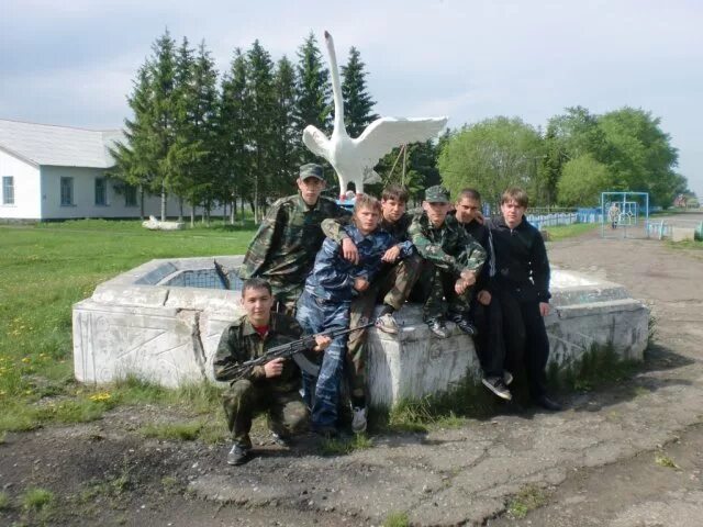 Тюкалинский район село атрачи. Памятники поселка яр удмуртия. Тюкалинский район село атрачи. Пострехин сергей гребля. Погода в атрачах на 10 дней.