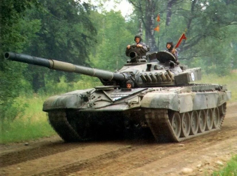 Экипаж танк 72. Танк т72. Экипаж танка т-72. Танк т-72 Урал. Т-72 Финляндии.