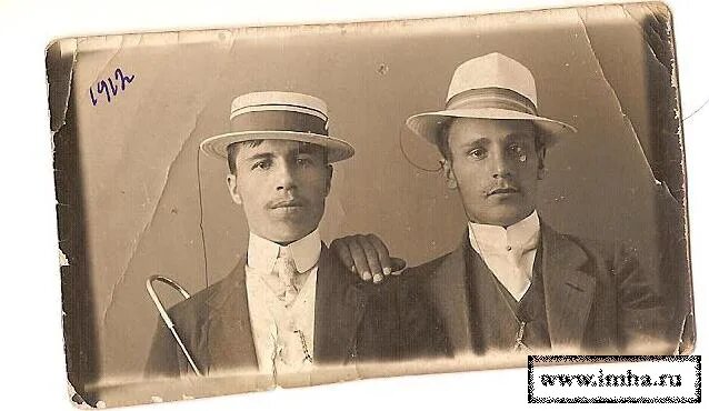 старший брат сергей знаменский фото. атака генерала каппеля. хасан туфан советский поэт. город кимры обувная фабрика. казанские татары в 20 веке.