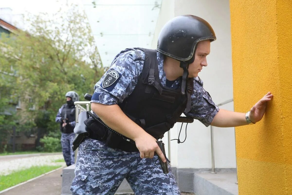 Учебная тренировка по антитеррору. Учебная тренировка по антитеррористической. Картинка антитеррористическая тренировка в школе.