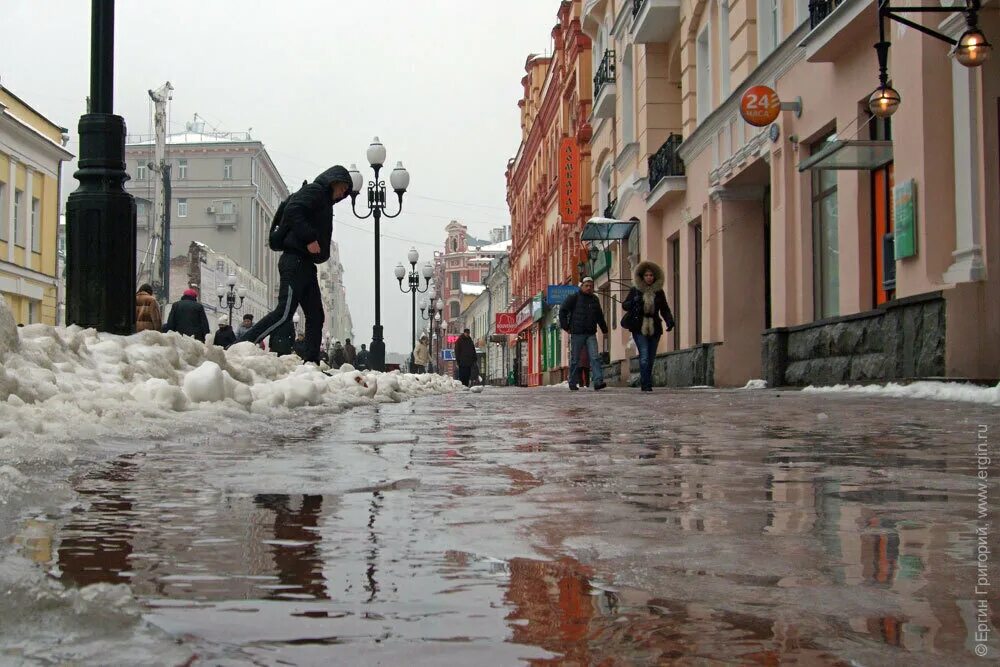 Оттепель в Питере. Оттепель в Москве. Питер дождь зимой. Потепление зимой.