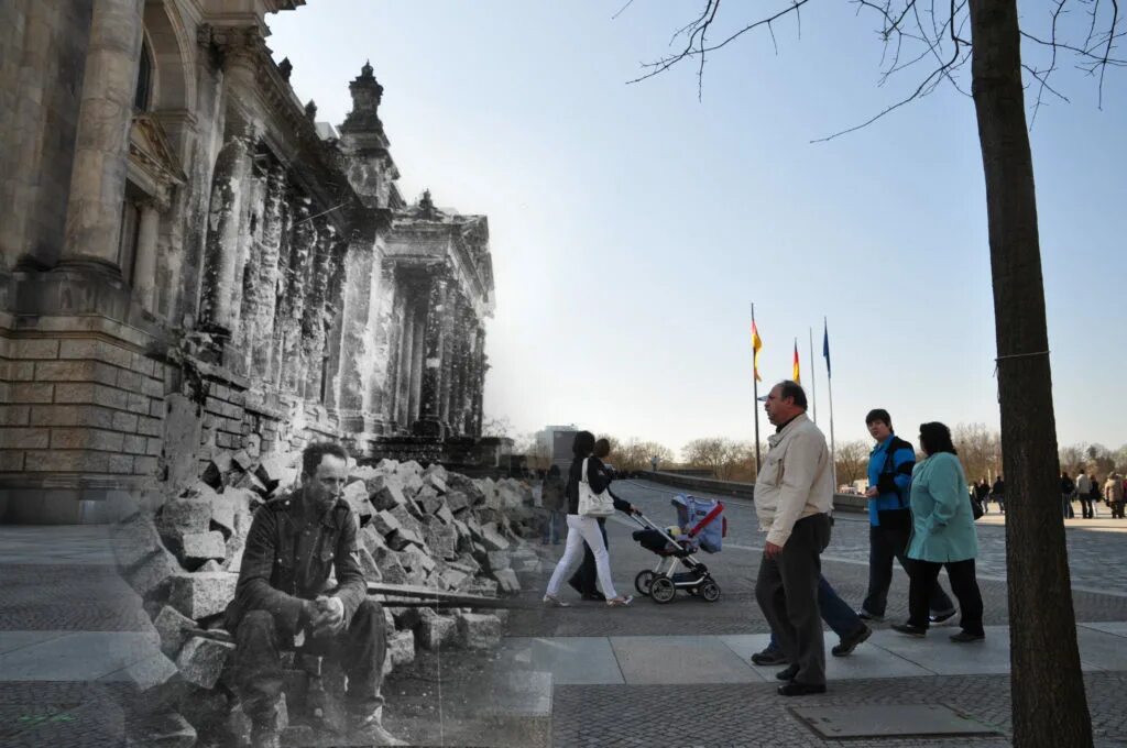 Жизнь во время войны и после. Рейхстаг в Берлине 1945. Поверженный Берлин 1945. Рейхстаг 1945 Ларенков.
