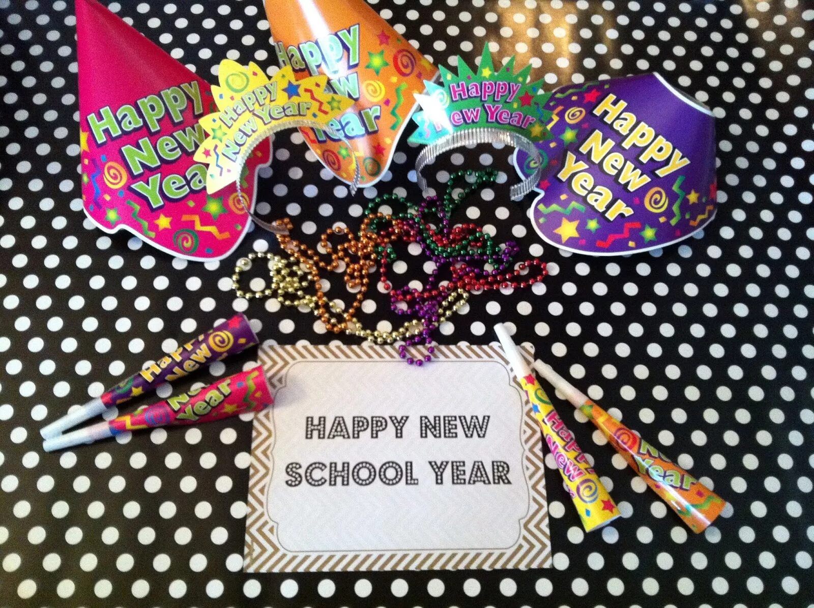 Happy New School year. Happy New School year year. New School year картинки. Открытки Happy New School year. Begins this year