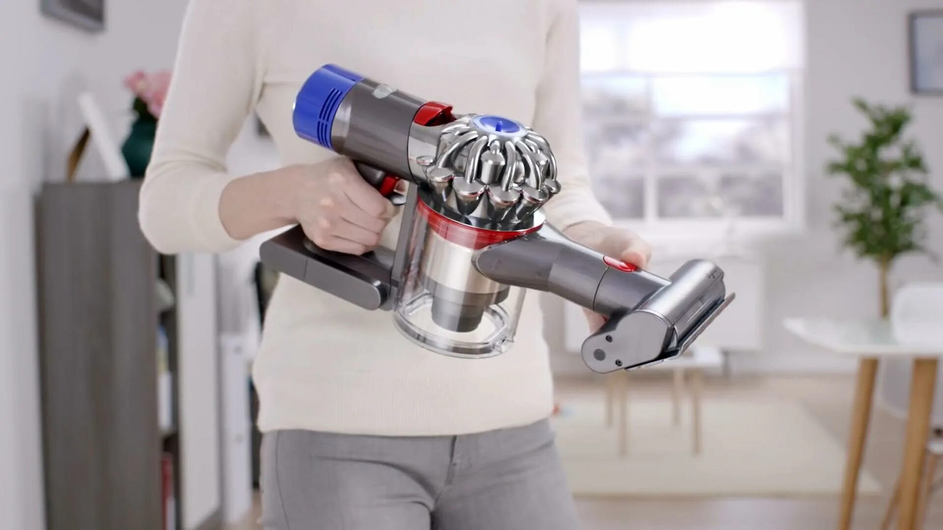 Пылесос Dyson v7. Dyson v7 v8 Vacuum Cleaner. Пылесос Dyson v8 Extra. Дайсон пылесос беспроводной v7.