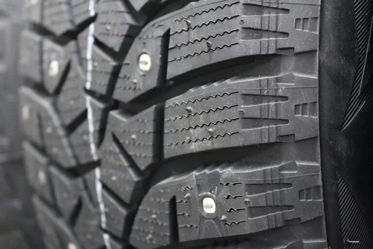 Шины бриджстоун спайк. Бриджстоун Спайк 02. Bridgestone Blizzak Spike-02. Шина Bridgestone Blizzak Spike-02. Bridgestone Blizzak Spike-02 SUV.