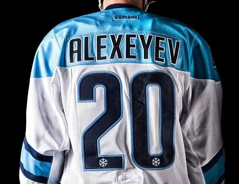 форма хк сибирь. хоккейная форма команды автомобилист. рхл хк крылья советов. форма хк сибирь 2022. форма хк динамо москва.