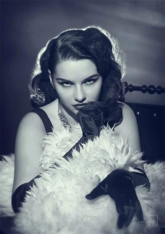 Retro glamour