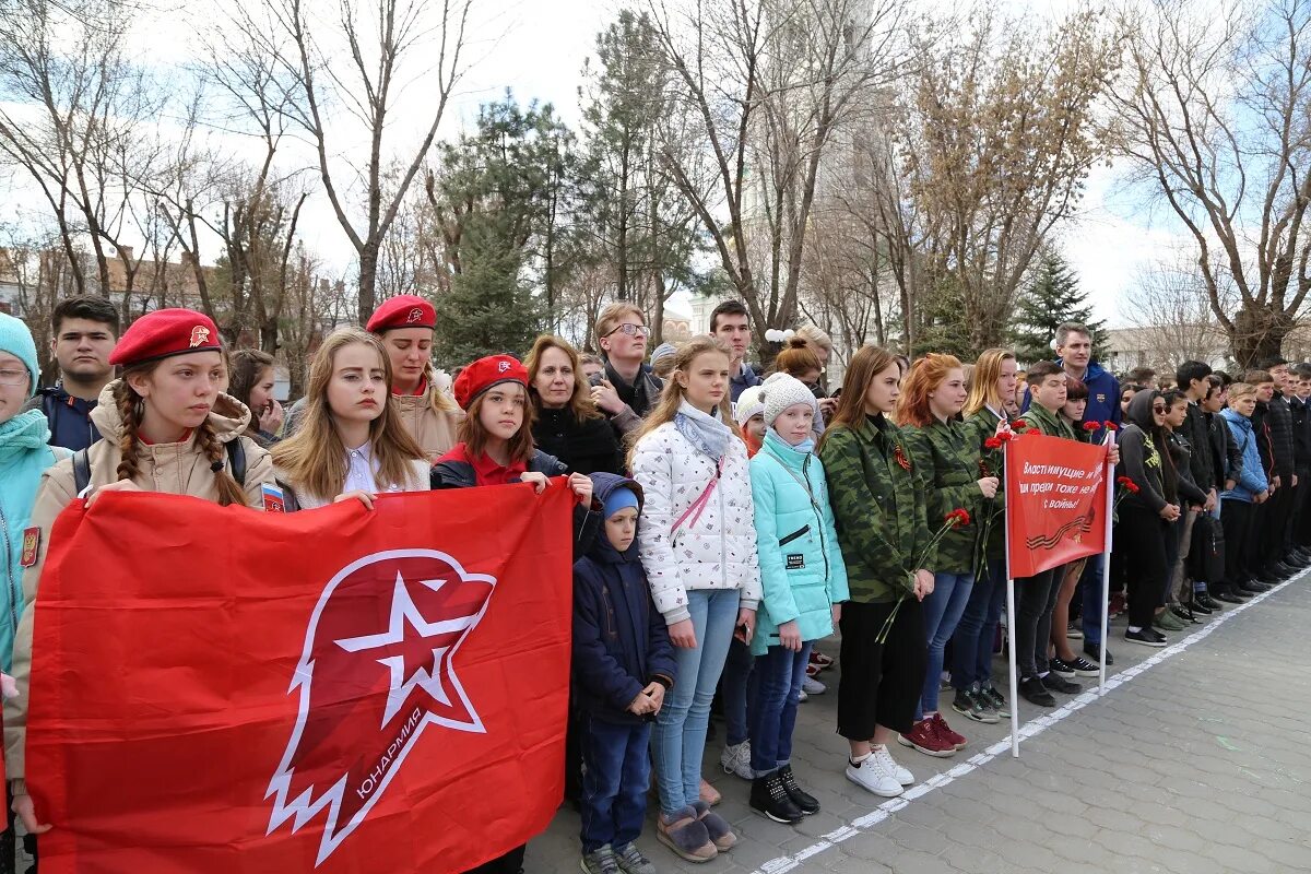 патриотические символы. движения патриоты. общественное движение патриот. учредительная конференция в харькове. игра победа юнармия.