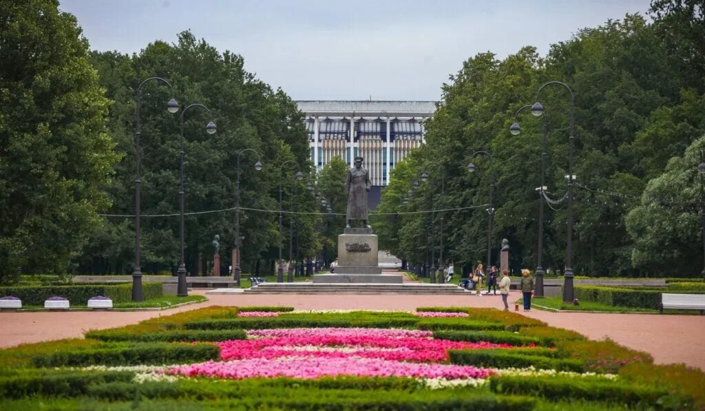 Парк победы питер. Московский парк Победы Санкт-Петербург. Московский район СПБ парк Победы. Парк Победы на Московском проспекте в Санкт-Петербурге. Парк Победы парк СПБ.