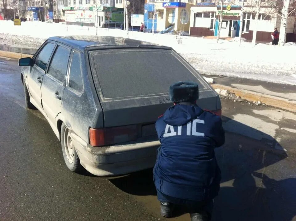 ВАЗ 2114 тонированная наглухо. ВАЗ 2109 тонированная наглухо. ВАЗ 2109 без тонировки. Машина без номеров что делать