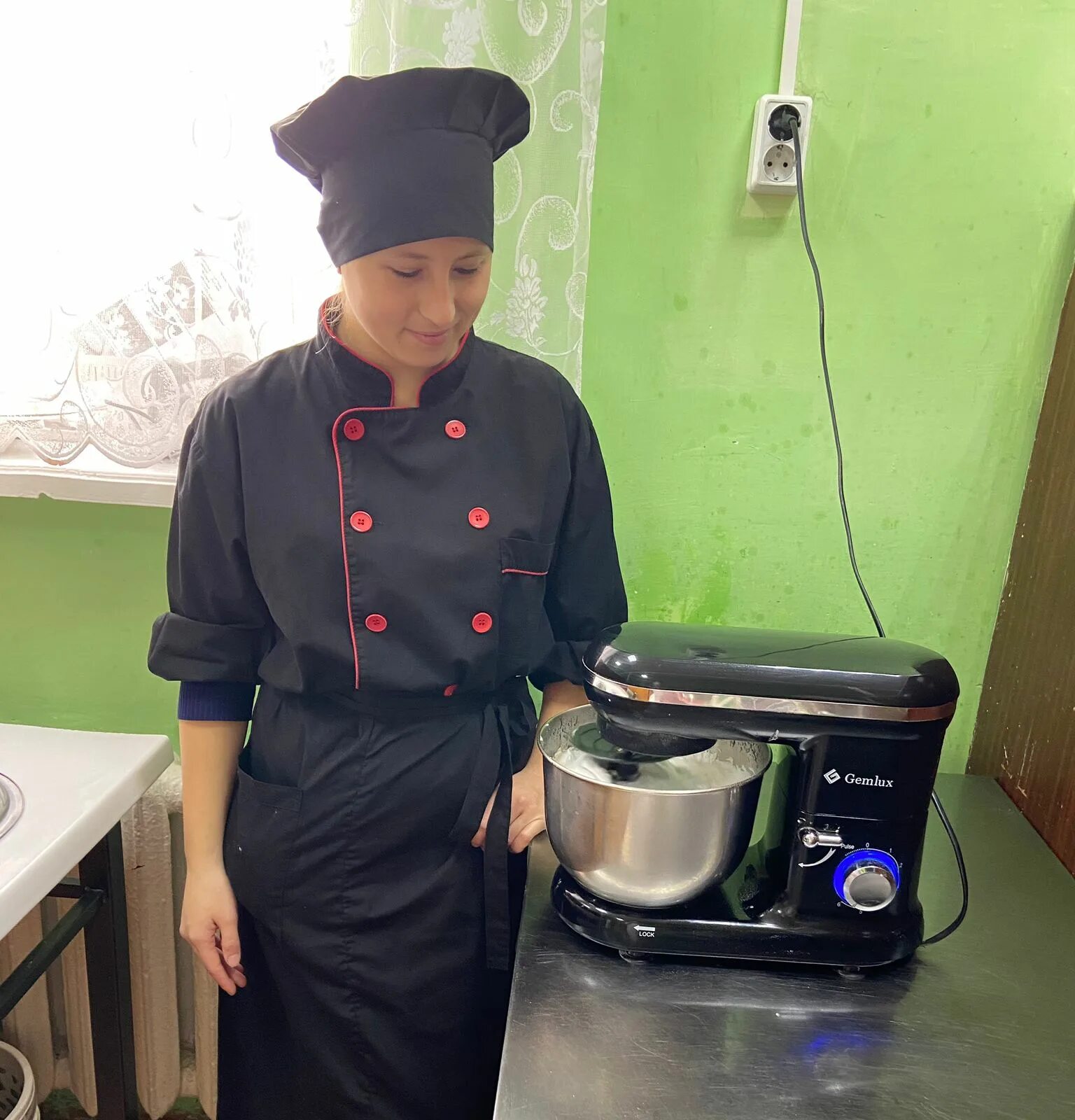 02. демонстрационный экзамен кондитерское дело. профессия пищевого технолога. демонстрационный экзамен по поварскому и кондитерскому делу. демонстрационный экзамен поварское дело блюда.