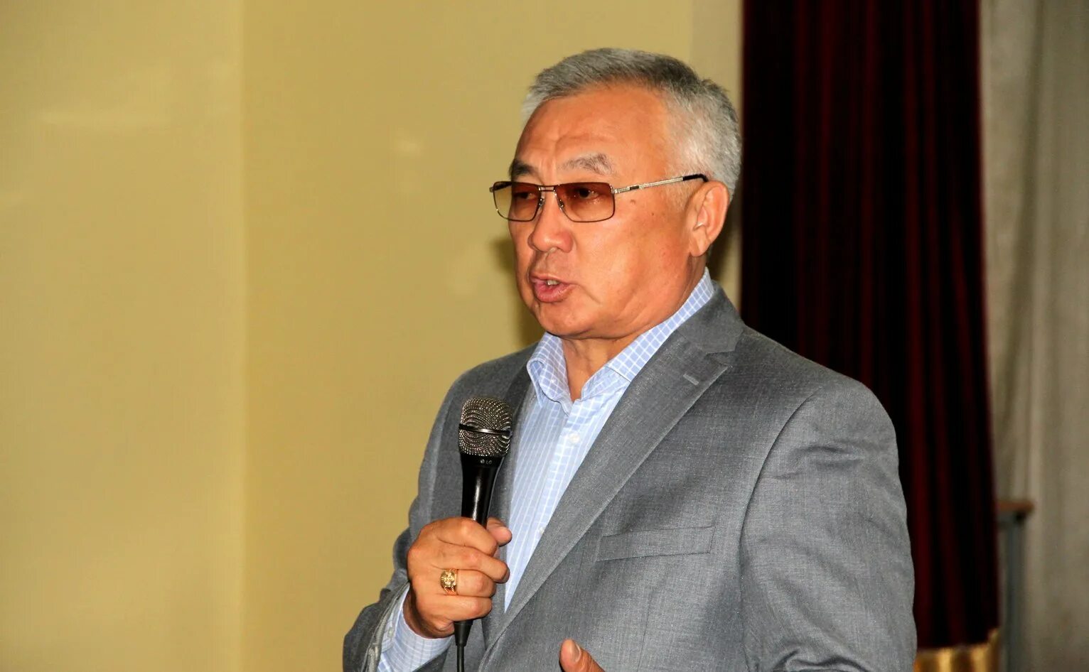 сенатор жамсуев. сенатор жамсуев баир баясхаланович. сенатор жамсуев. сенатор жамсуев баир баясхаланович. сенатор жамсуев.