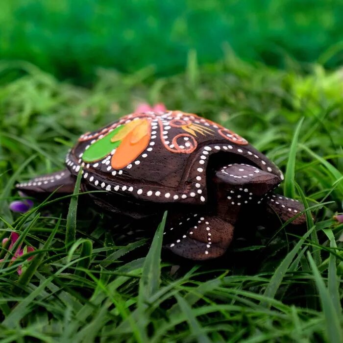 Черепаха деревянная из Индонезии. Лягушка черепаха. Черепаха 10 см. Фигурки черепашек из дерева.