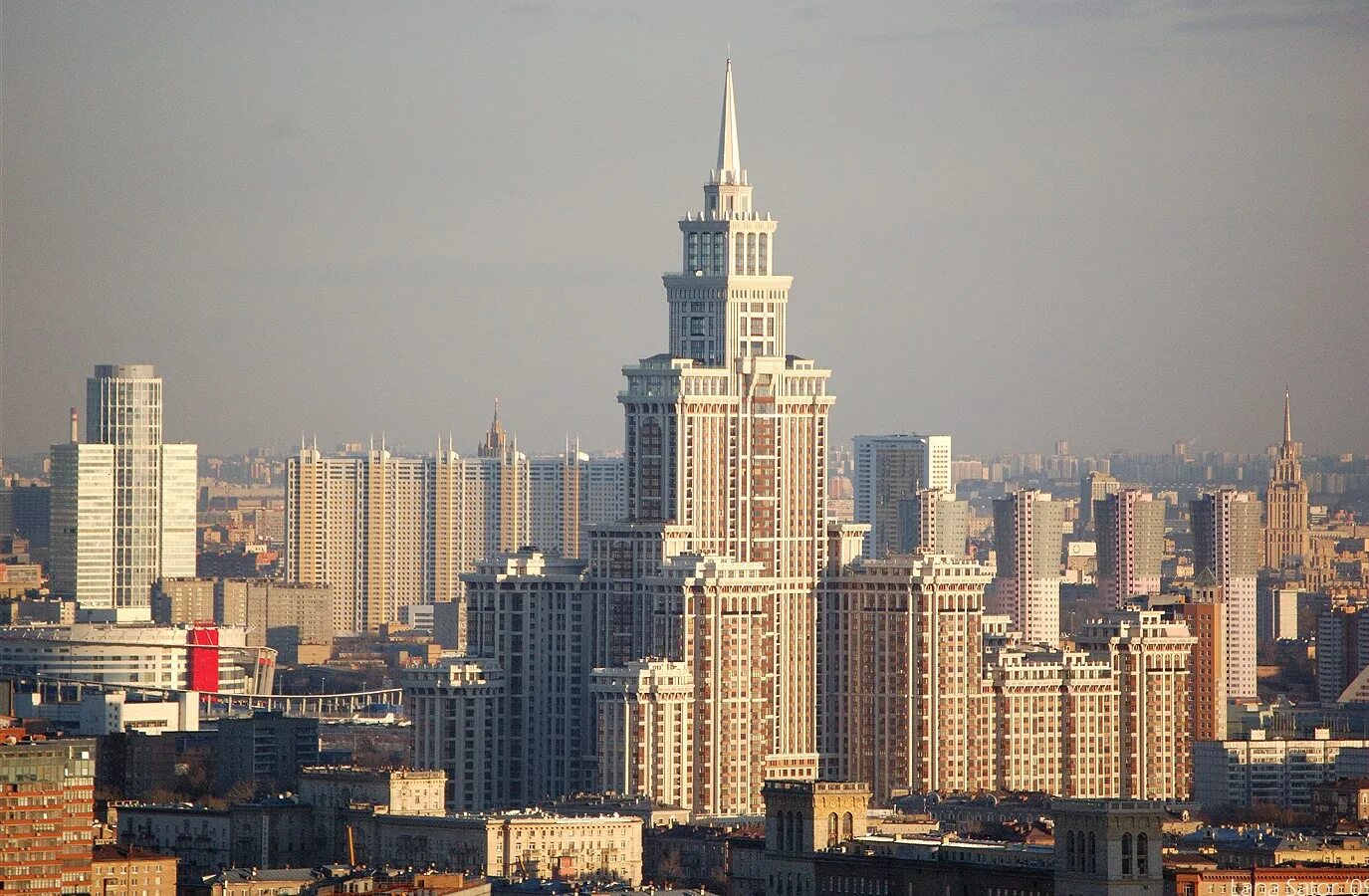 Самые высокие жк. Высотка Триумф-Палас. Небоскреб Триумф Палас Москва. Триумф Палас сталинская высотка. Триумф Палас здание.