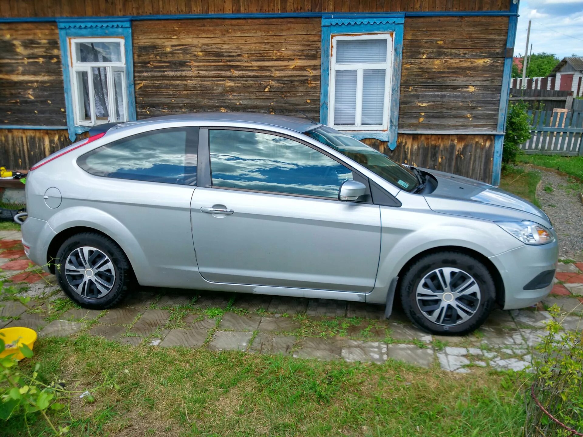 Ford Focus 2009 хэтчбек. Ford Focus 2 2009. Ford Focus 2 2009 хэтчбек. Форд фокус 2009 года седан. Фокус 2009 купить