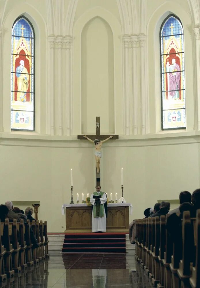 лютеранская церковь богослужение. лютеранская церковь богослужение. лютеранская церковь богослужение. лютеранство церковь в россии. пастер московская протестантская церковь.