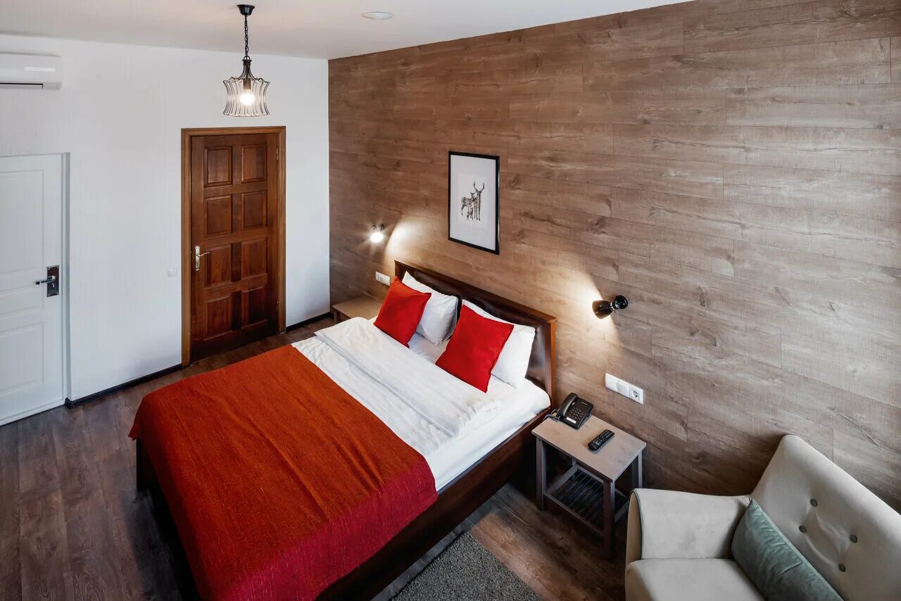 номер отеля лофт. Liki loft hotel 3*. лайк лофт отель санкт-петербург. лофт отель санкт-петербург фасад. отель в стиле лофт.