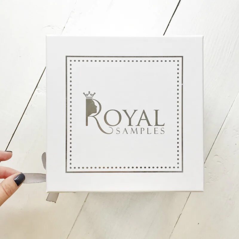 Тревал бокс коробка. Коробочки роял семплс. Коробка royal samples. Коробочки роял семплс. Коробочка сюрприз от royal samples.