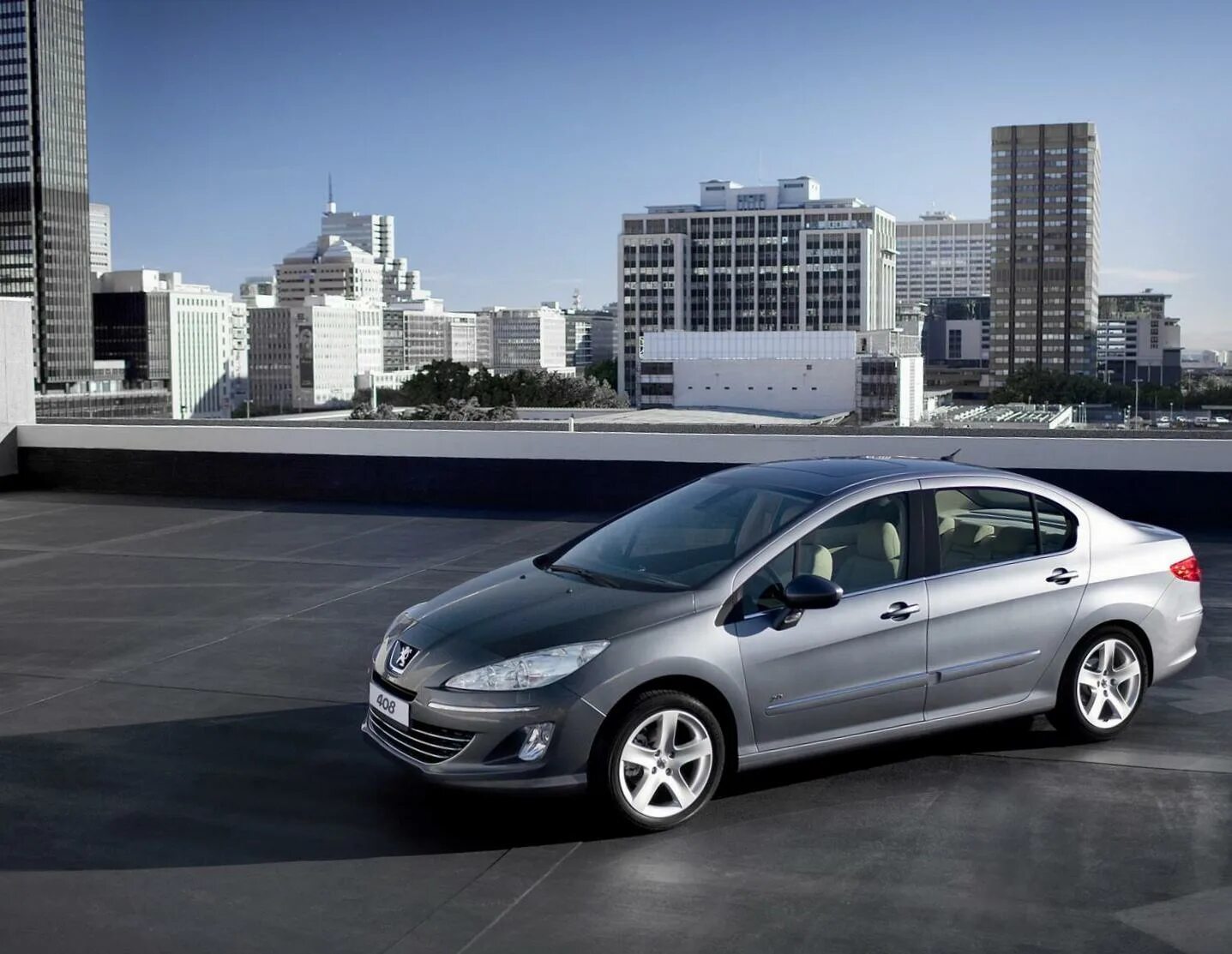 Peugeot 408 1. Peugeot 408 е504рн69. Пежо обзор интерьер экстерьер. Самый большой пежо. Peugeot 408 gt 2023 года.