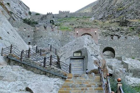 Az tarixi