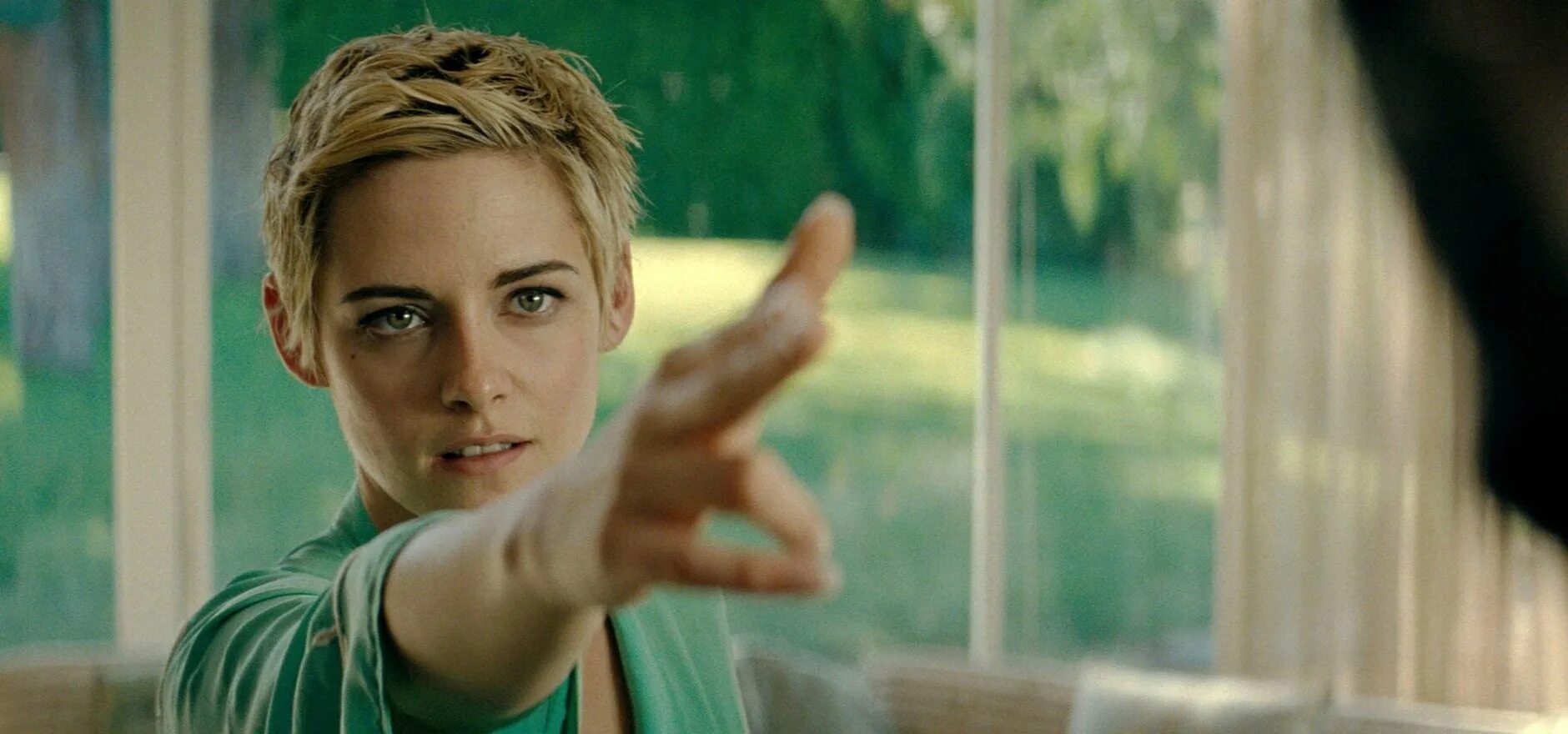 Джин сиберг кристен стюарт. Роль джин сиберг. Опасная роль джин сиберг 2019 постер. Дэниел сиберг. Опасная роль джин сиберг фильм 2019.