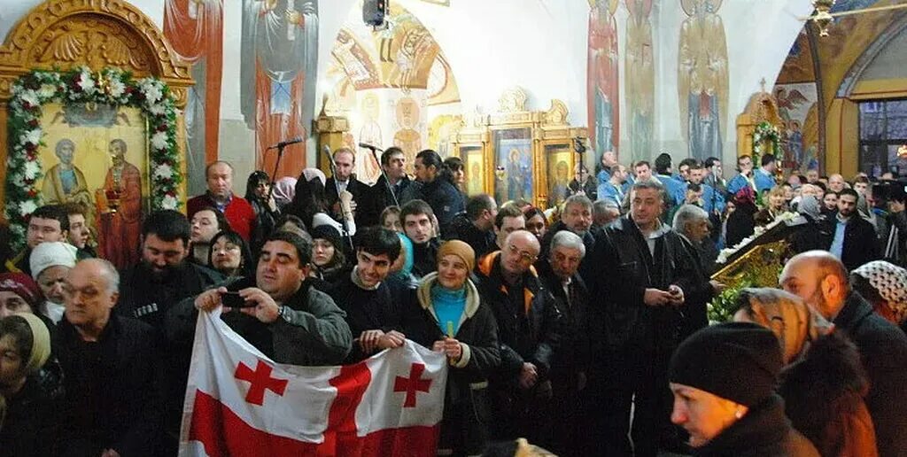 Храм св георгия победоносца в грузинах. Грузинская церковь в москве. Георгиевское подворье. Храм георгия победоносца в грузинах. Храм святого георгия в грузинах.
