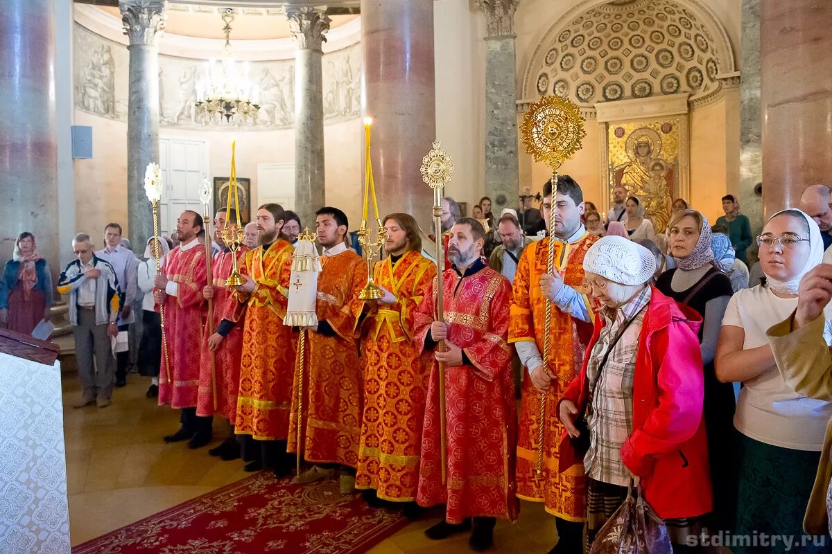 Больница царевича димитрия при первой градской. Храм Святого благоверного царевича Димитрия в Москве. Храм царевича Димитрия Высоковск. Храм блгв. Царевича Дими́трия. Храм царевича Димитрия Архитектор.