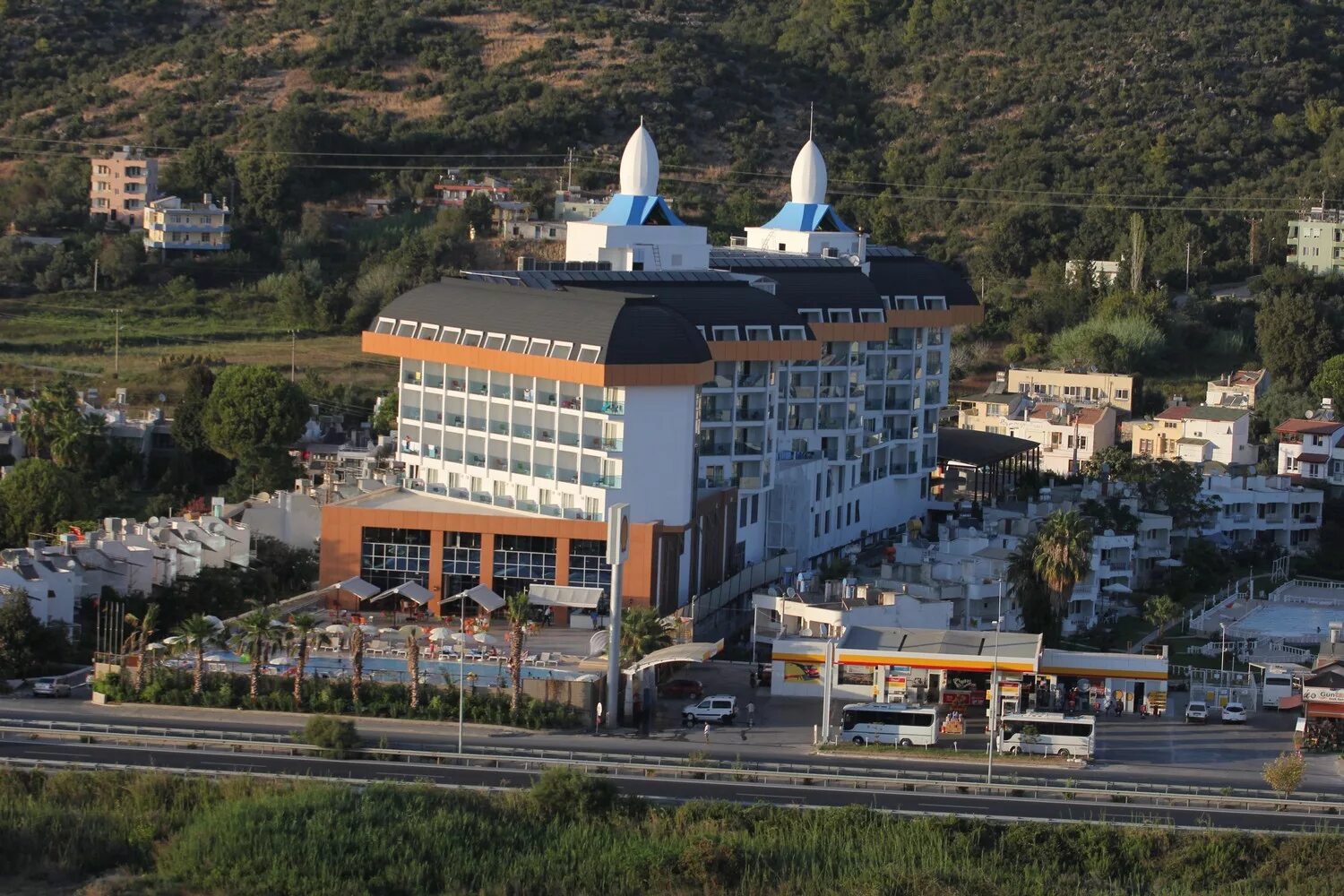 Throne beach resort spa 5 отзывы 2023. Трон Бич Резорт отель Турция. Throne Beach Resort Spa 5 Турция. Throne Beach Resort Spa Сиде. Throne Beach Resort Spa ex. Nilbahir.