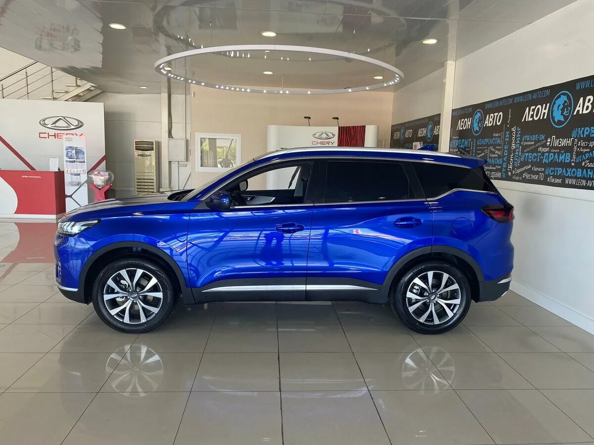 Чери тигго 2022 года салон. Chery tiggo 7 pro pro черный. Chery tiggo 7 pro оклейка пленкой. Chery tiggo 7 обвес. Chery tiggo 7 pro серебристый тонировка.
