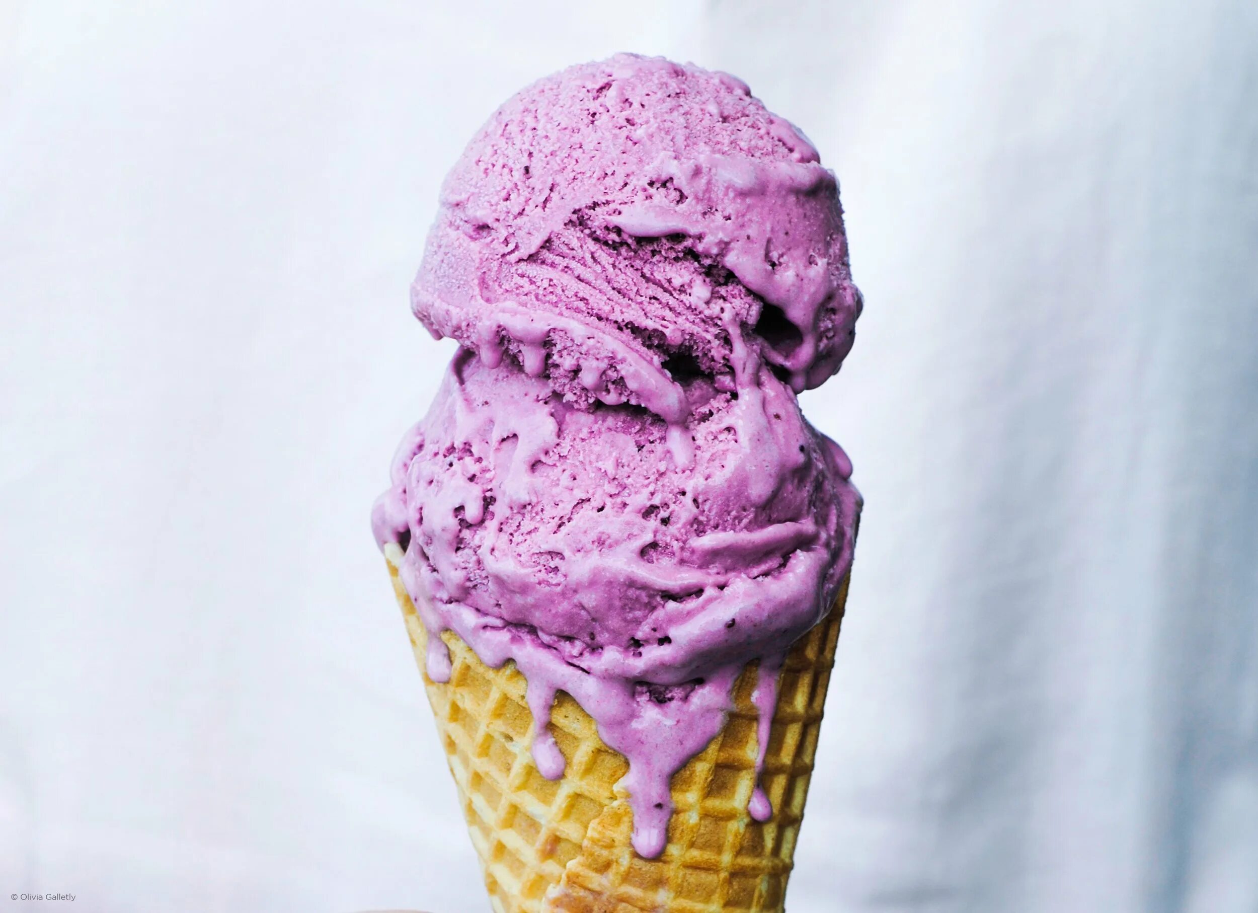 16 мороженых. Blueberry Ice Cream. Бейсбольный орешек мороженое Баскин Робинс. Сиреневое мороженое. Фиолетовое мороженое.