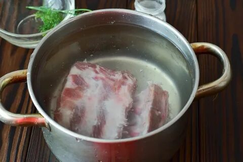 Сколько по времени варятся свиные ребра