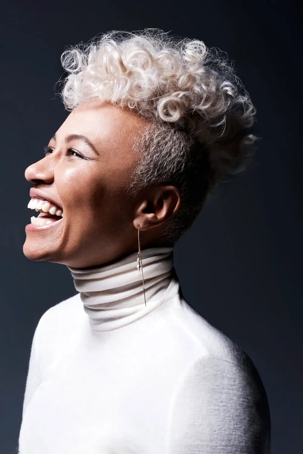 Emeli sande read all about it. Эмели санде. emeli sande фото. emeli sande read all about. мари санде йондаль.