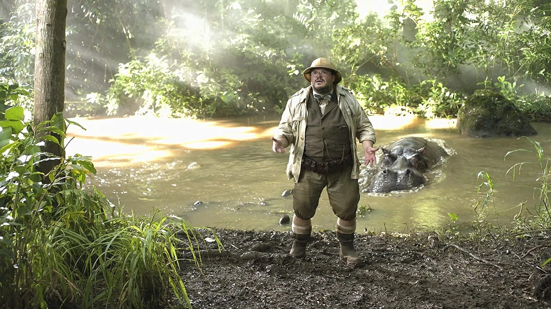 Jumanji jungle. Джуманджи зов джунглей кадры. джуманджи зов джунглей 2. jumanji зов джунглей.