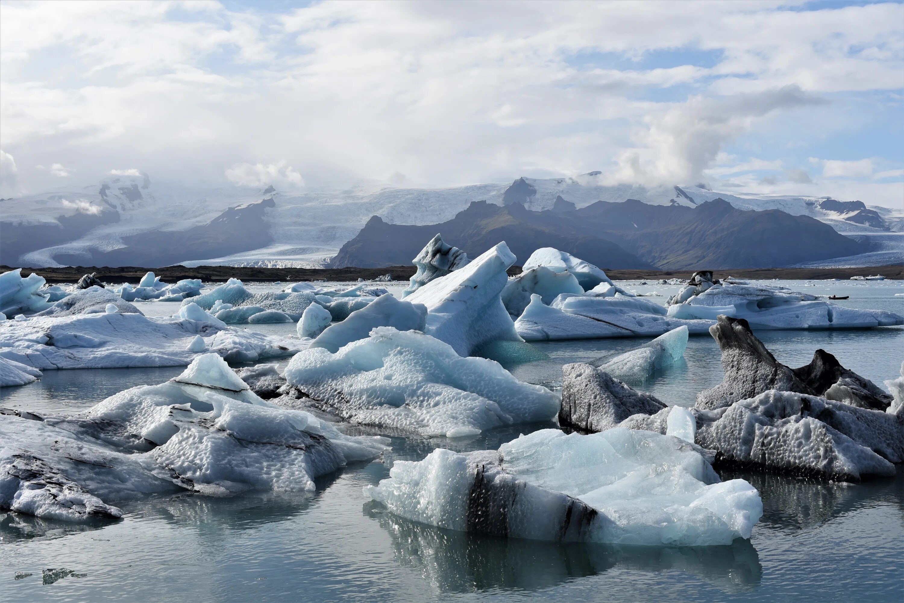 Река бассейна северного ледовитого океана северной америки. Исландия Северный Ледовитый океан. Исландия Арктика. Таяние ледников 2023. Ледники Гренландии.