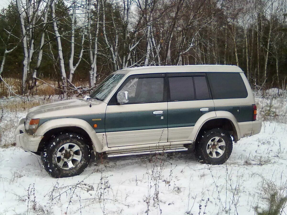 Мицубиси паджеро дизель бу. Mitsubishi Pajero II 1995. Mitsubishi Pajero 1995. Мицубиси Паджеро 1995. Митсубиси Паджеро 2.5 дизель.