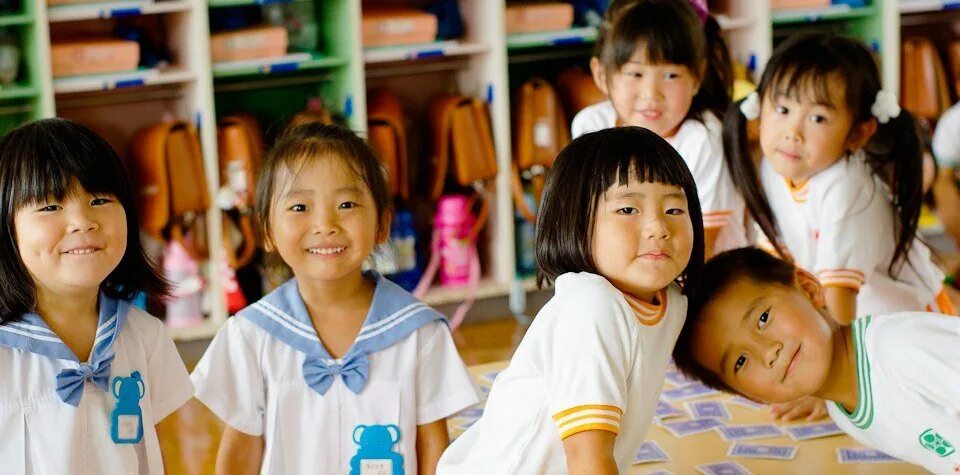 Япония детский сад система образования. Японские дети в детском саду. Японский сад для детей. Дети в Японии в детском саду. Школа японской мамы