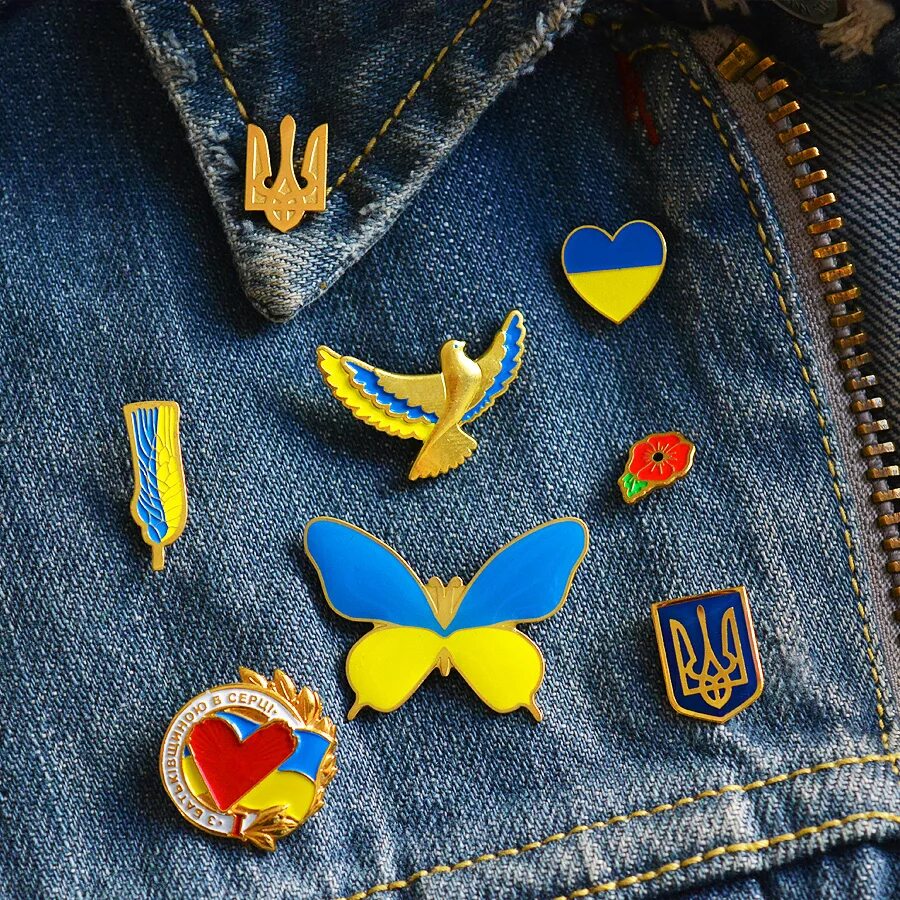 Пиктограммы на этикетках одежды. Расшифровка символов на ярлыках по уходу за одеждой. Модные значки. Обозначения на одежде. Значок металлический "булавка".