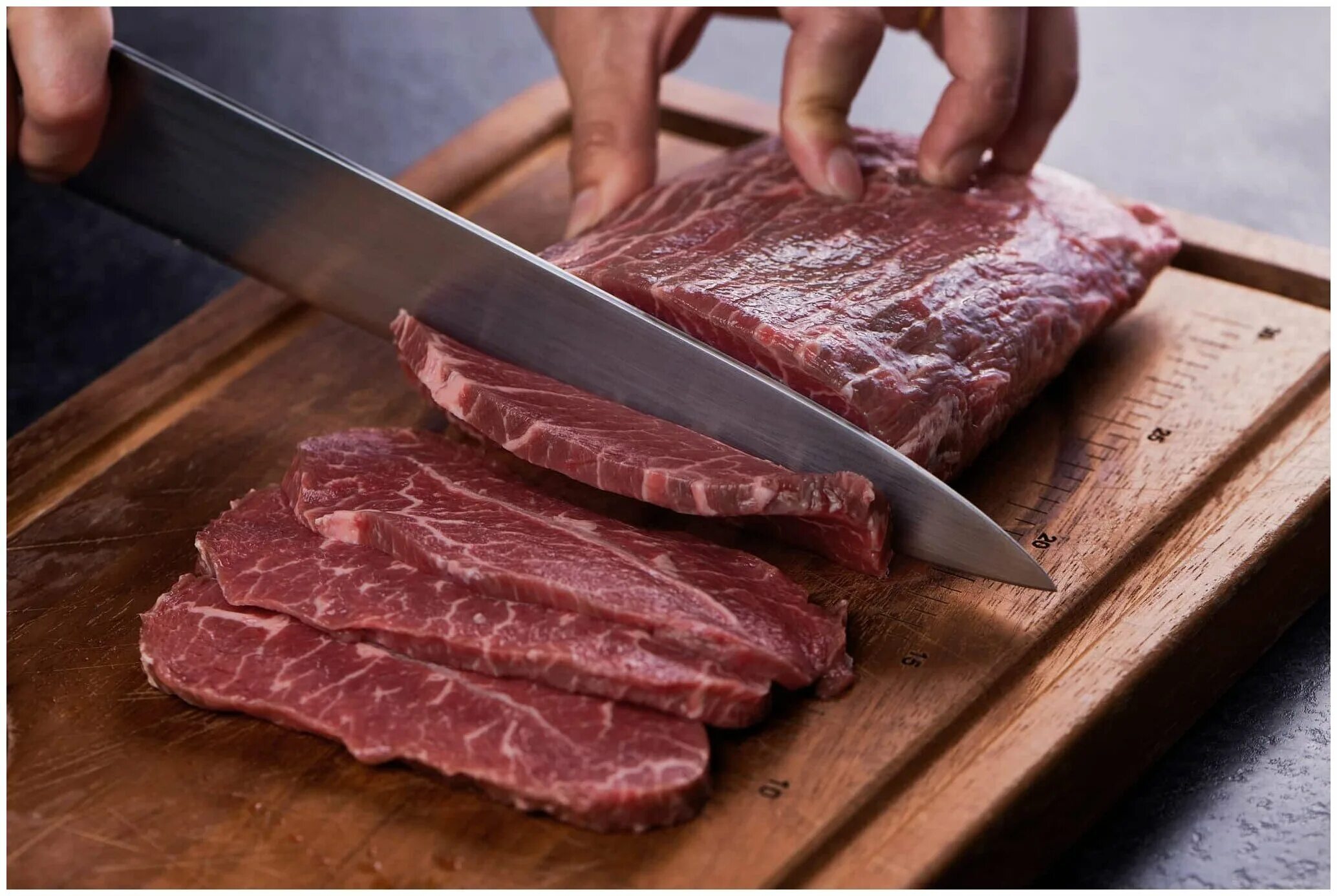 Как выбрать мясо. Рибай сирлойн стриплойн. Как правильно выбрать говядину. Мясо говядина. Как выбрать хорошее мясо.