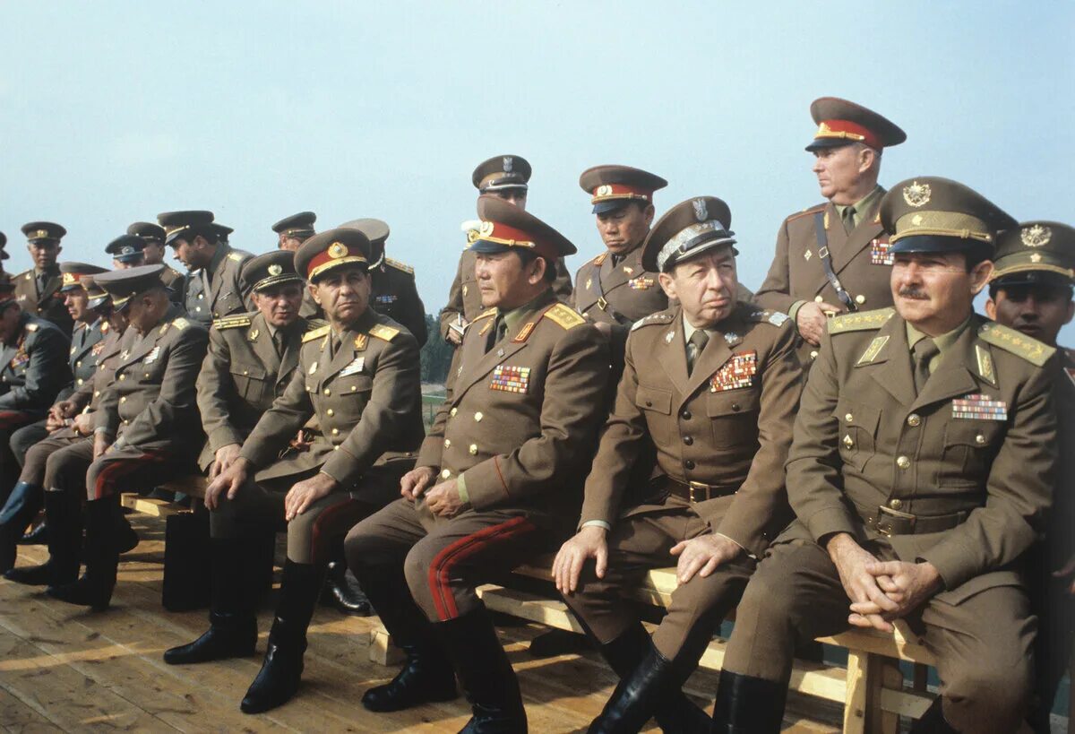Без офицеры. Военные учения СССР Запад 81. Запад 1981. Маршал Огарков Запад-81.