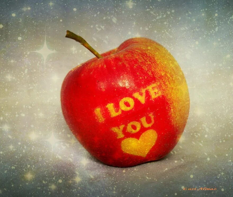 Яблоня любовь. Яблоко любви. Райские яблочки. Яблочко арт. Райские яблоки арт.