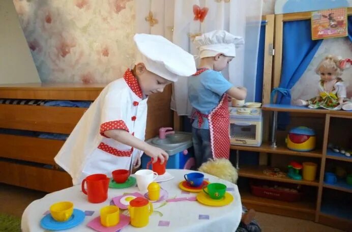 Сюжетно ролевые игры 2 3 лет. Сюжетно-ролевые игры. сюжетно ролевые игры для детей. игровая сюжетно ролевая деятельность. сюжетная игра дошкольников..