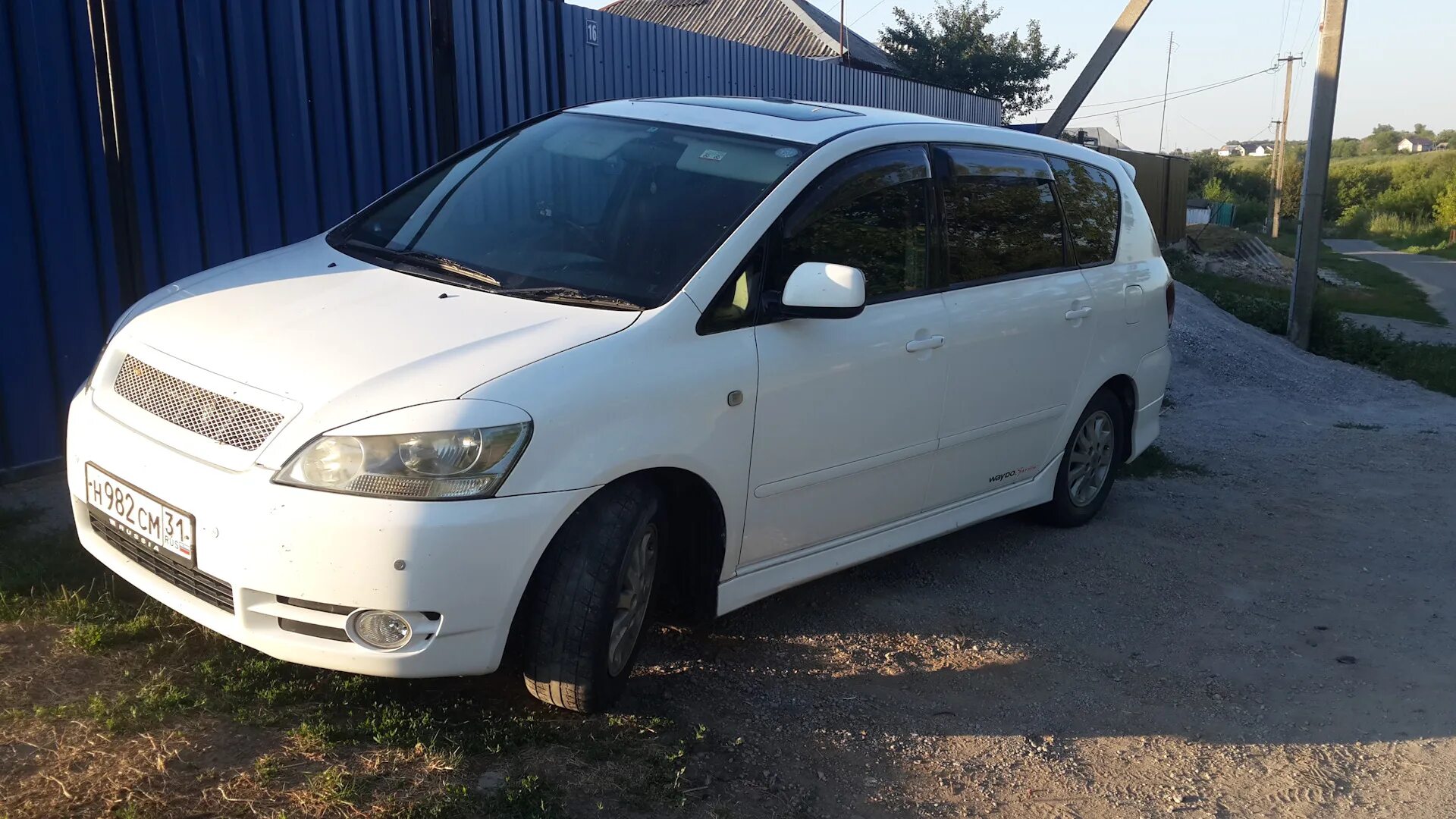 Тойота ипсум 2003 белый. Toyota ipsum белый. Белый ипсум. Toyota ipsum ii. Toyota ipsum 2001 год.