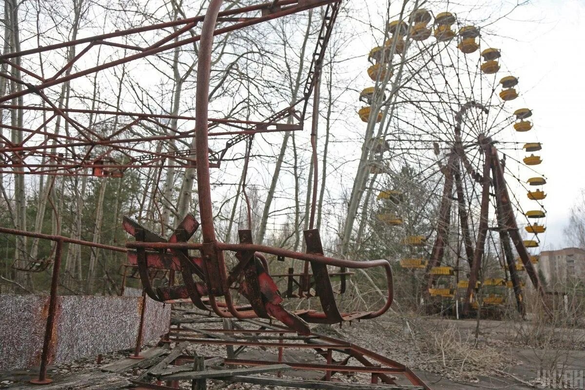 Зона отчуждения Чернобыльской АЭС. Чернобыль Припять 1986. Припять ЧАЭС 1986. Чернобыль зона отчуждения ЧАЭС. Чернобыль сейчас 2024 что происходит